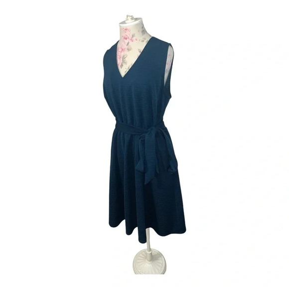 Lane Bryant Women’s Dark Turquoise Textured Dress Size 14/16 w/Belt - Picture 5 of 11